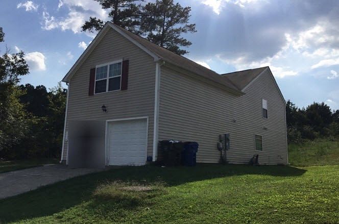 2nd image of 3714 Peppersauce St