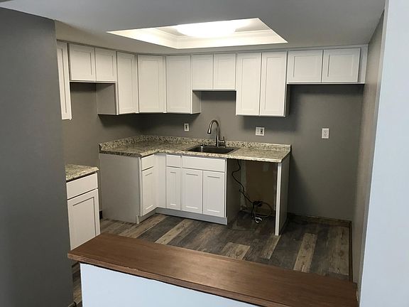 3rd image of 6551 E Quaker St