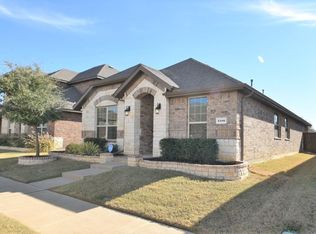 2416 Opaline Dr, Aubrey, TX 76227