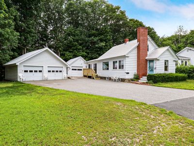 73 Middle Avenue, Mexico, ME, 04257
