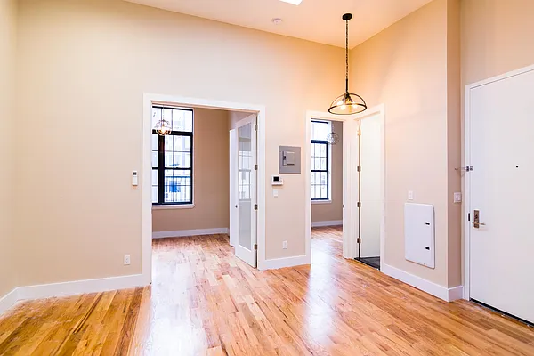 Rented by Nooklyn NYC LLC | media 49