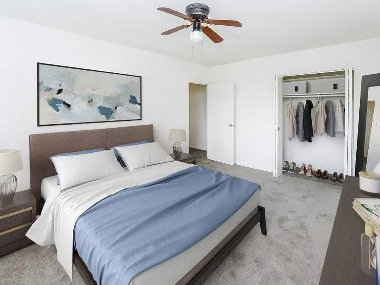 Lexington House Apartment Homes — Photo 7