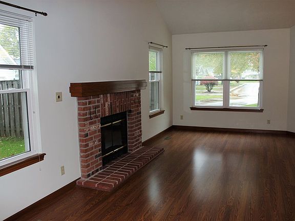 5th image of 422 Westview Cir
