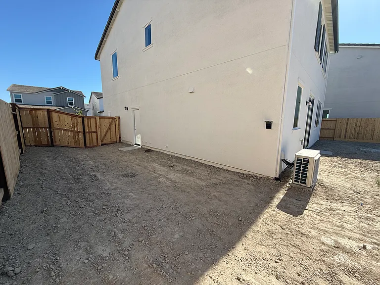 809 Canoe Ct — Photo 45