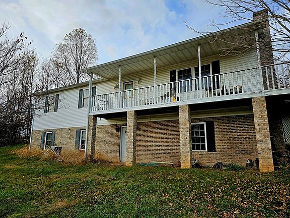 4th image of 107 Deertrack Ln