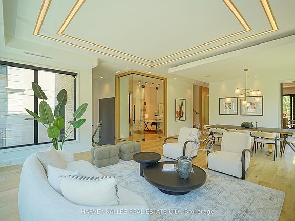 5th image of 585 Bedford Park Ave