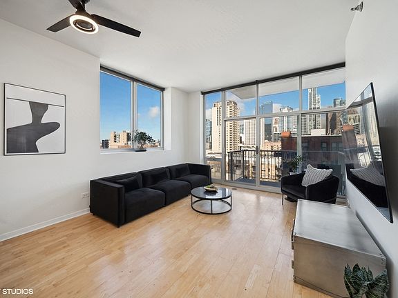 3rd image of 1600 S Indiana Ave #802