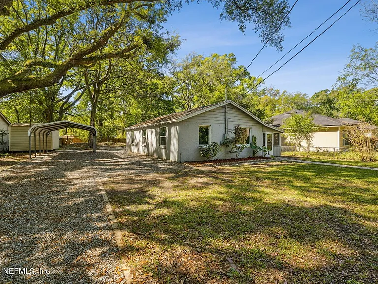 4044 Hunter Cir — Photo 2
