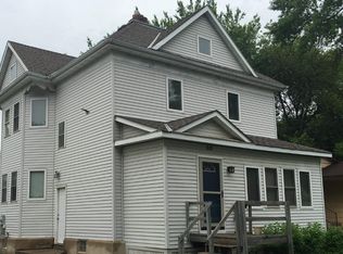 512 7th St SW, Willmar, MN 56201