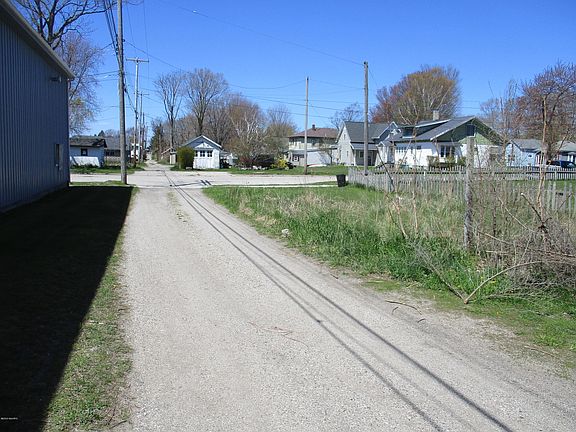5th image of 404 E Melendy St