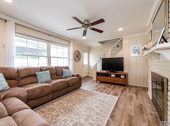5th image of 35 Sheep Ln