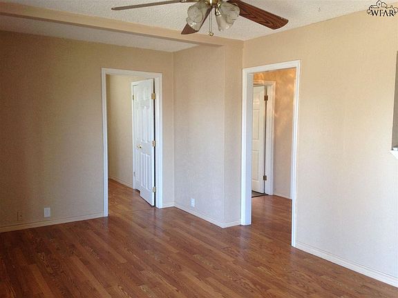 2nd image of 517 W Aldine St