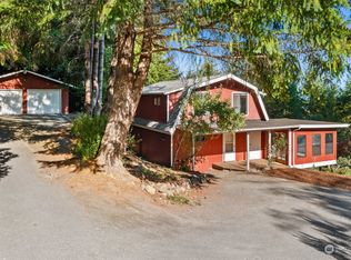 53 N Beacon Point Loop S, Lilliwaup, WA 98555