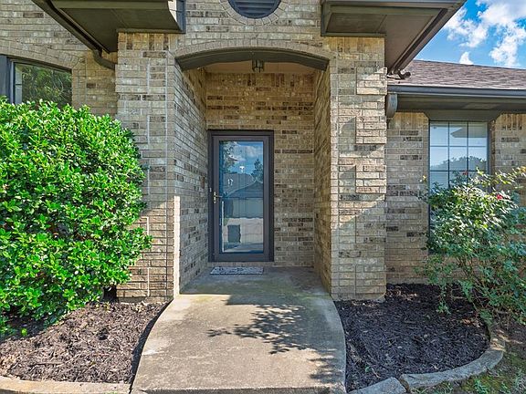 2nd image of 1201 Castle Creek St