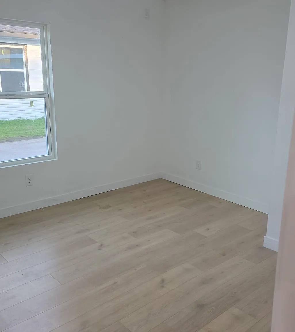 4 bed, 1700 sqft, $1,900 — Photo 2