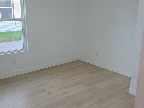 2nd image of 3804 Kynard St