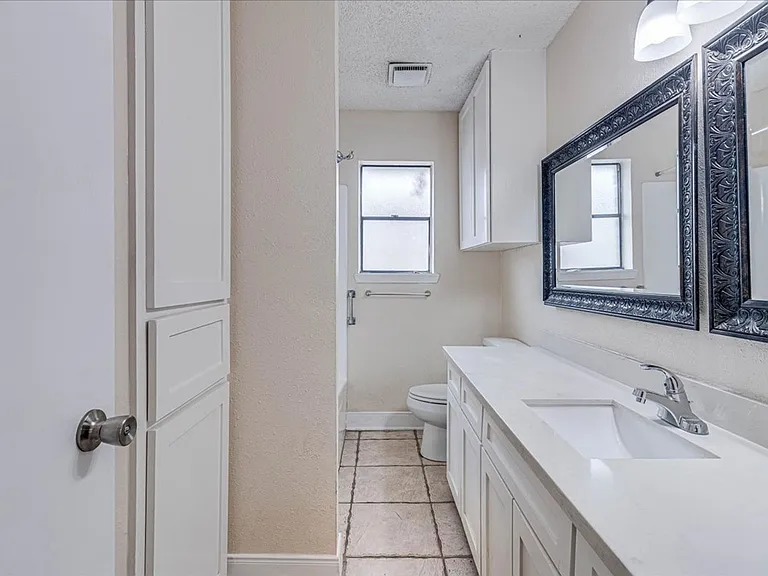 985 Crossbill St — Photo 18