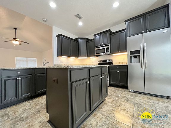 4th image of 1736 Brantley Dr
