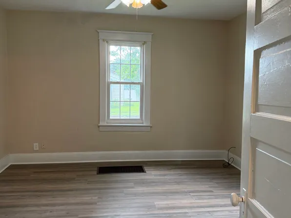535 Bowman Ave, East Alton, IL 62024