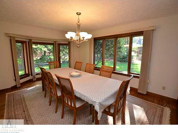 5th image of 4238 Sandridge Dr