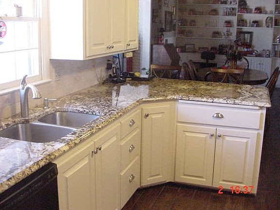 2nd image of 108 Elm St