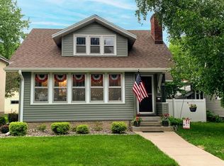 406 21st St S, La Crosse, WI 54601