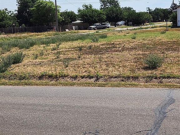 5th image of 320 N Jackson St Lot 1-12