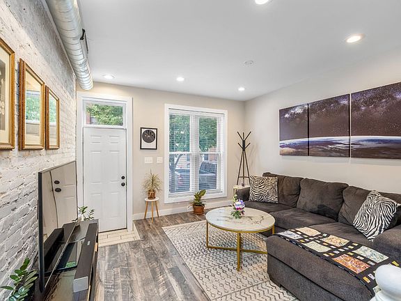 5th image of 3240 Leverton Ave