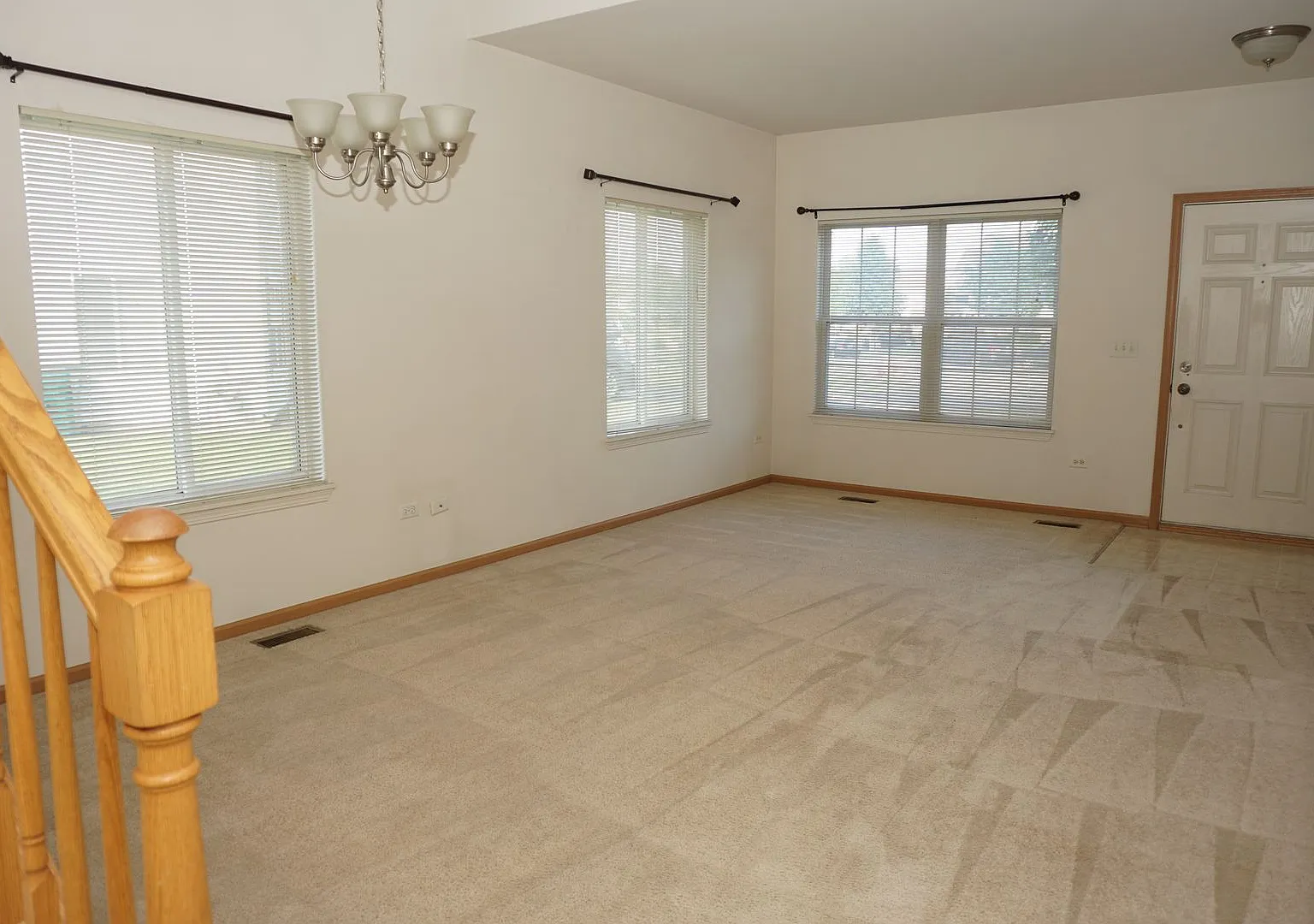 Beautiful and cozy 3 bedroom home with 2.1 bath — Photo 4