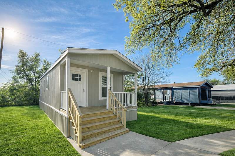 1st image of 4707 Midway Dr Lot 1R