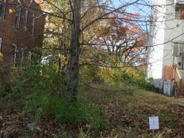 5225 Conde St, Saint Louis, MO 63107