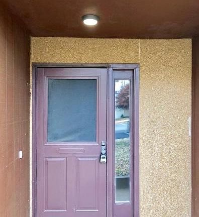 3rd image of 15273 Lodge Ter