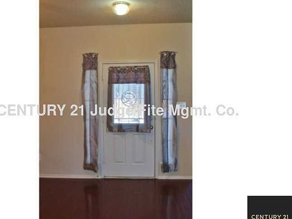 2nd image of 2123 Matagorda Ln