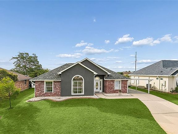 2nd image of 219 Moonraker Dr