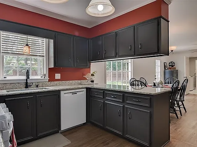 717 Ravenel Rd — Photo 12