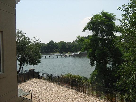 3rd image of 1408-1444 Outlook Ave #3