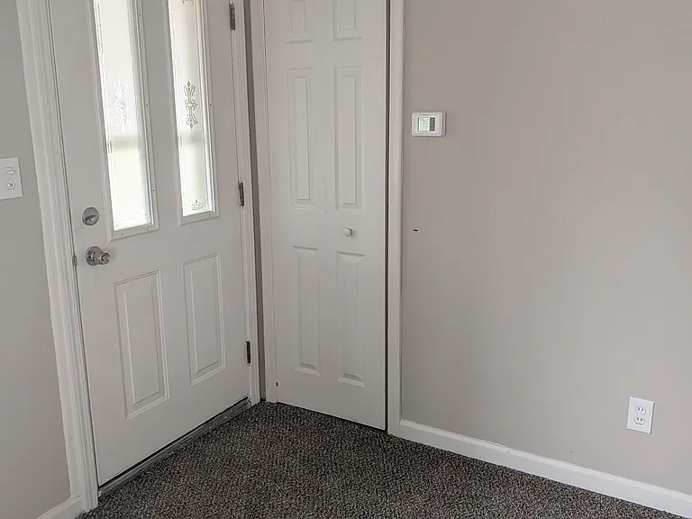8686 Ford Ave — Photo 5