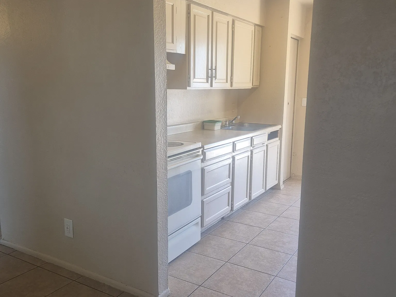 1419 S Highland Ave — Photo 2