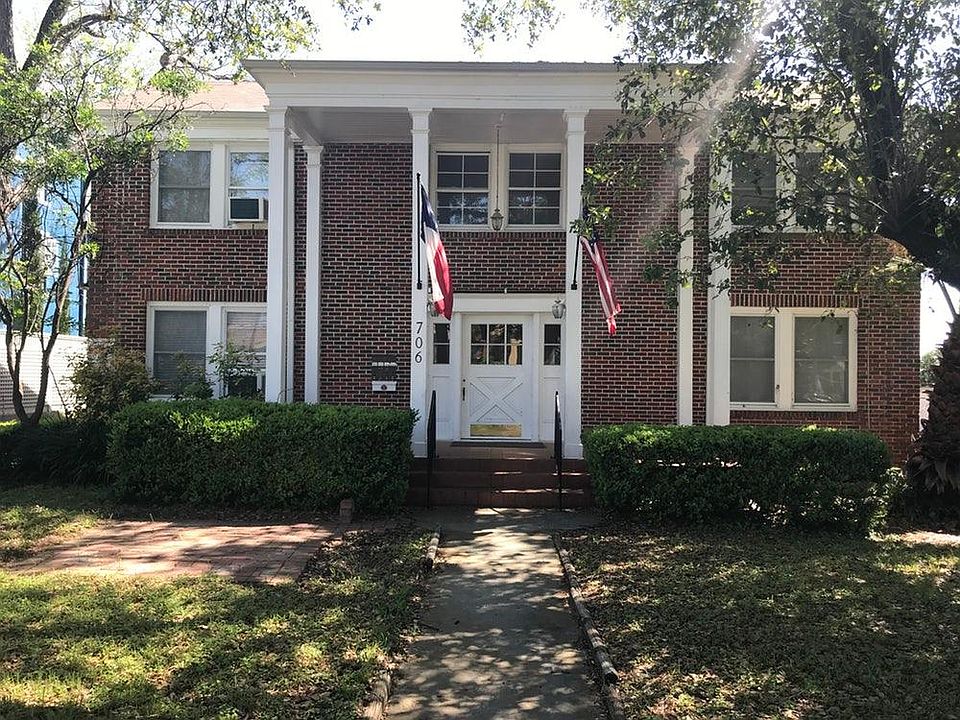 Front of Fourplex