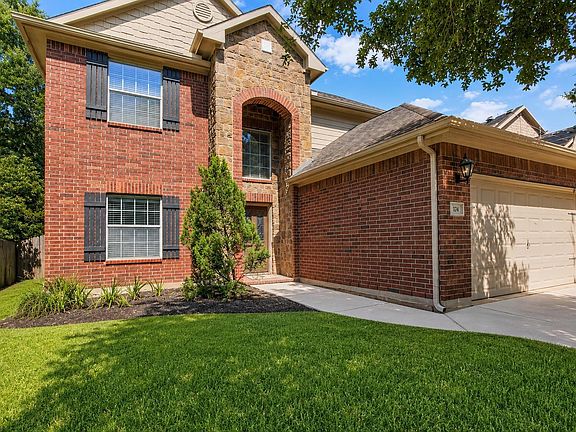2nd image of 174 E Spindle Tree Cir