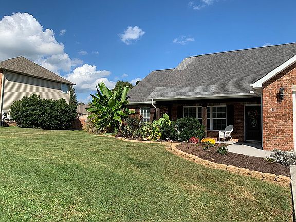 3rd image of 612 Grassland Dr