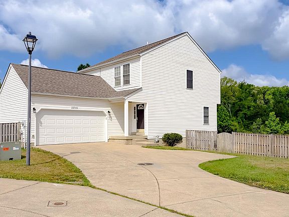 3rd image of 22513 Castle Pollard Way