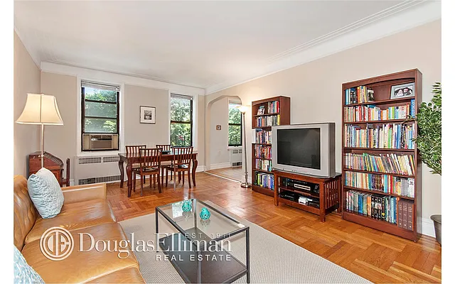 Sold by Douglas Elliman | media 15