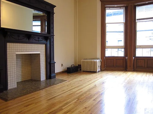 Rented by Manhattan Spaces | media 26