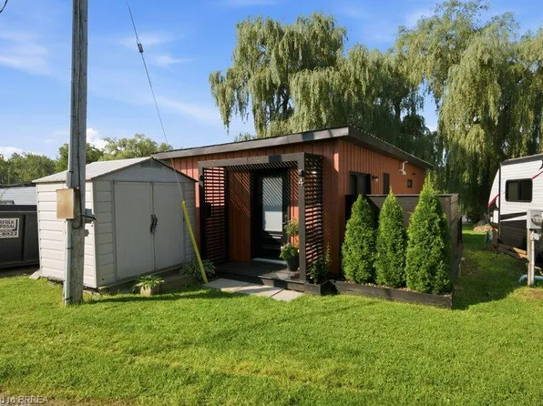 99 4th Concession Rd #4, Burford, ON N0E 1A0