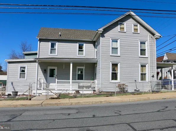 87 E Franklin St, Ephrata, PA 17522