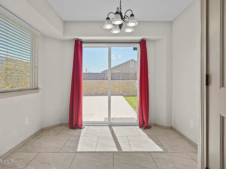 4989 Marcella Santillana — Photo 19