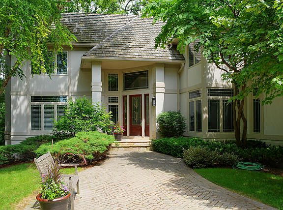 2nd image of 4715 Wellington Dr