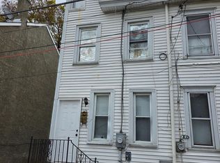 128 Exton Ave, Trenton, NJ 08618