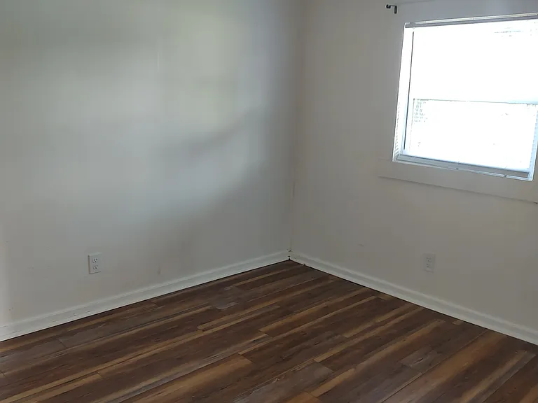 219 W Ocala St — Photo 9